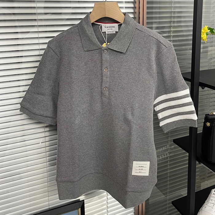 トムブラウン メンズ グレー ポロ 半袖Tシャツ - Gray  - thc994x