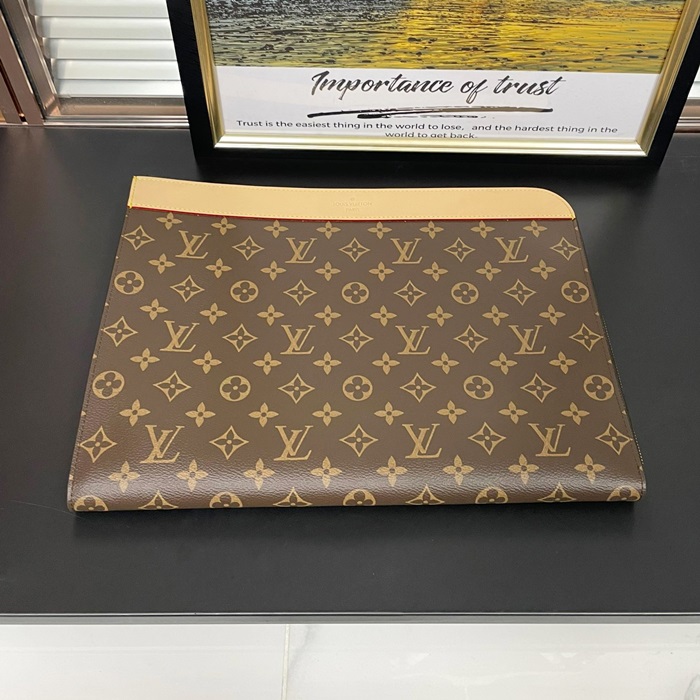 ルイヴィトン メンズ ポシェットクラッチバッグ バッグ -  Pochette Jour - lvb1778x