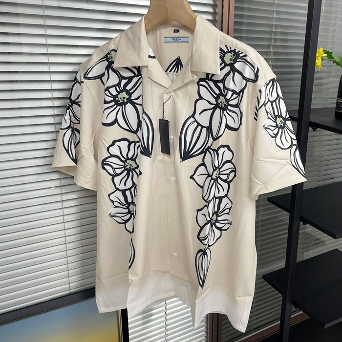 プラダ メンズ モダン アイボリー 半袖 シャツ - Ivory Short sleeved Shirts - pr02397x