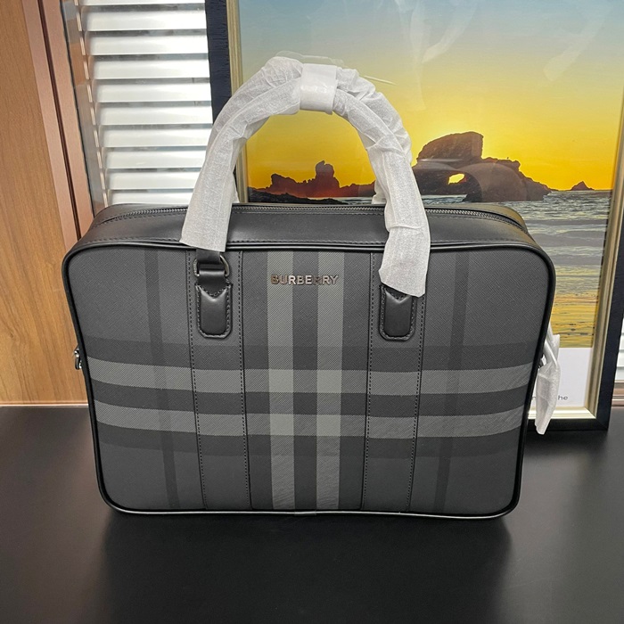 バーバリー メンズ ブラック ブリーフケース -  - bub39x