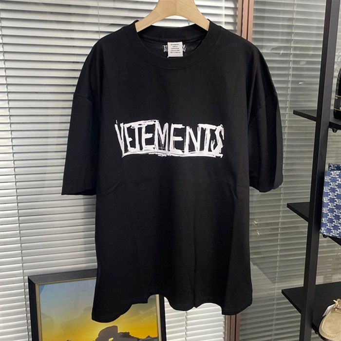 ヴェトモン ユニセックス ブラック 半袖Tシャツ - VetementsOver Size  - vec1053x