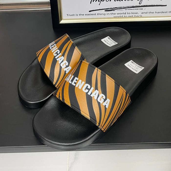 バレンシアガ ユニセックス オレンジ スリッパ - - bas225x