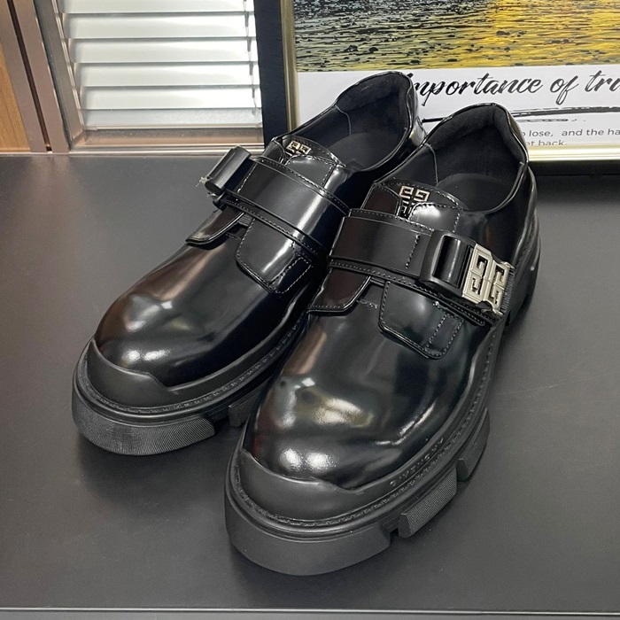 ジバンシィ メンズ 4G テラローファー gi341x