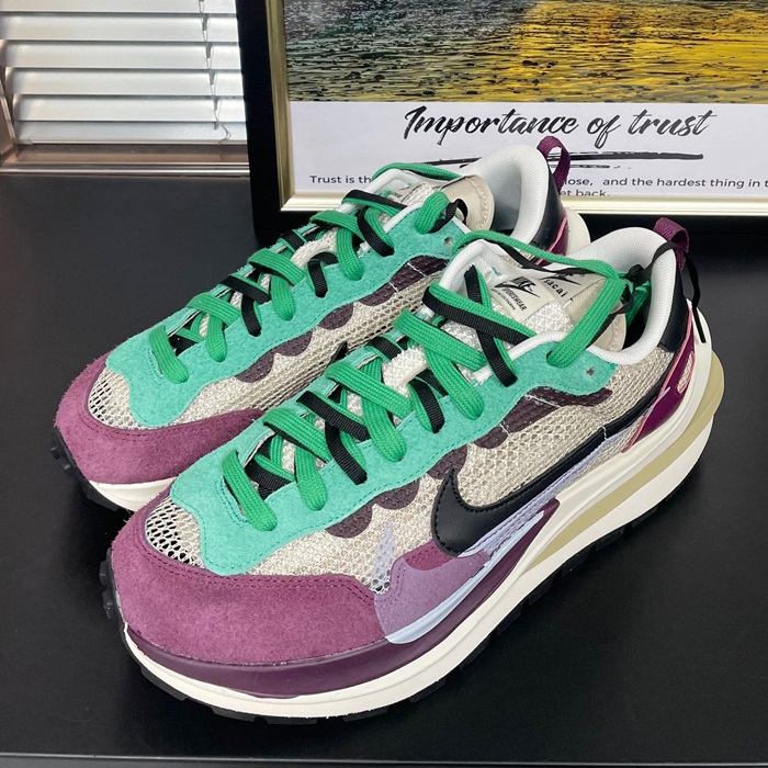 ナイキ x サカイユニセックス ランニングシューズ NIKS0328.Size,ワイン