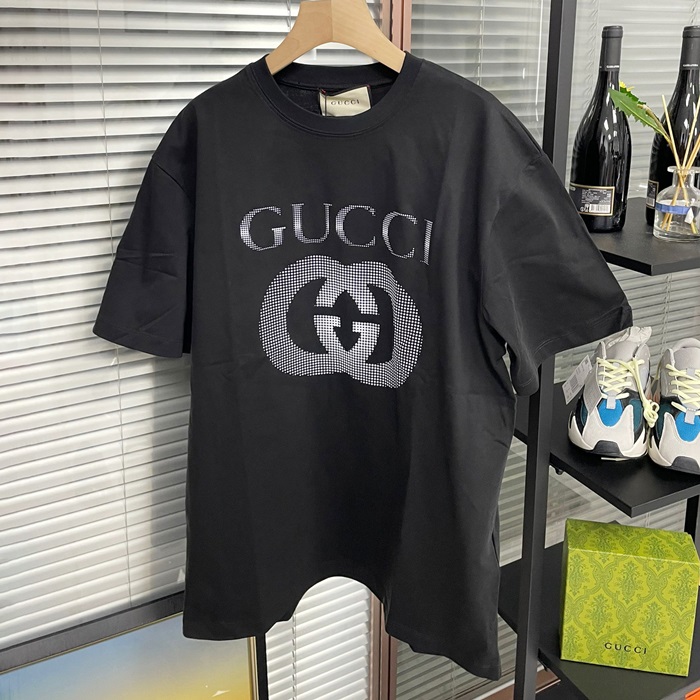 グッチ メンズ ブラック 半袖Tシャツ - - guc652x