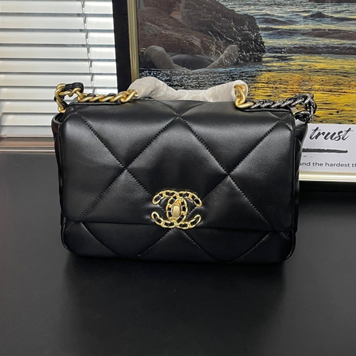 シャネルレディース ラムスキン 19バッグ  -  19 - ch507x