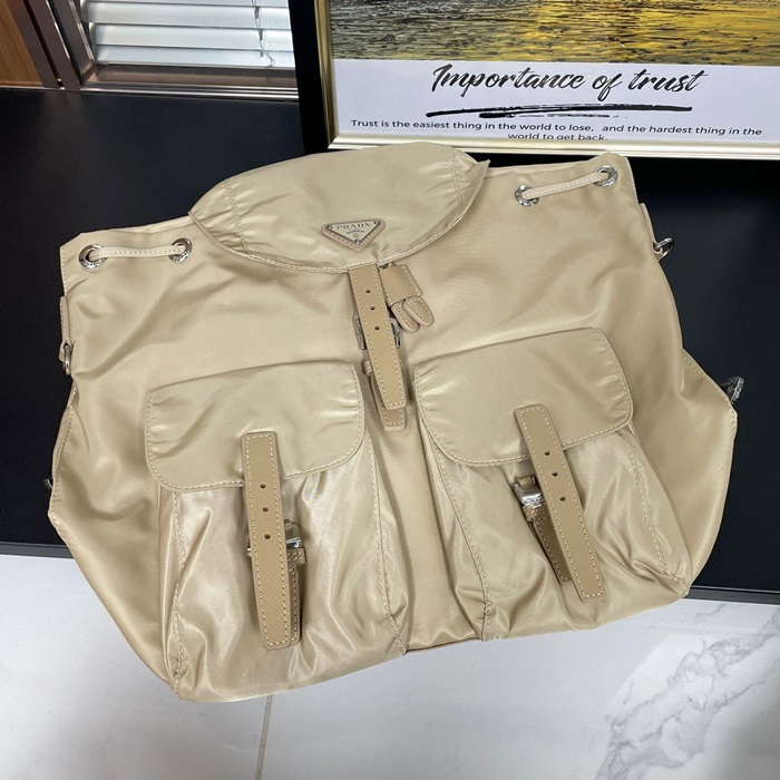 プラダ レディース ベージュ バックパック 1BZ811 -   - prb2346x