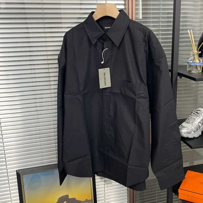 バレンシアガ メンズ ブラック シャツ -  Shirts - bac1313x