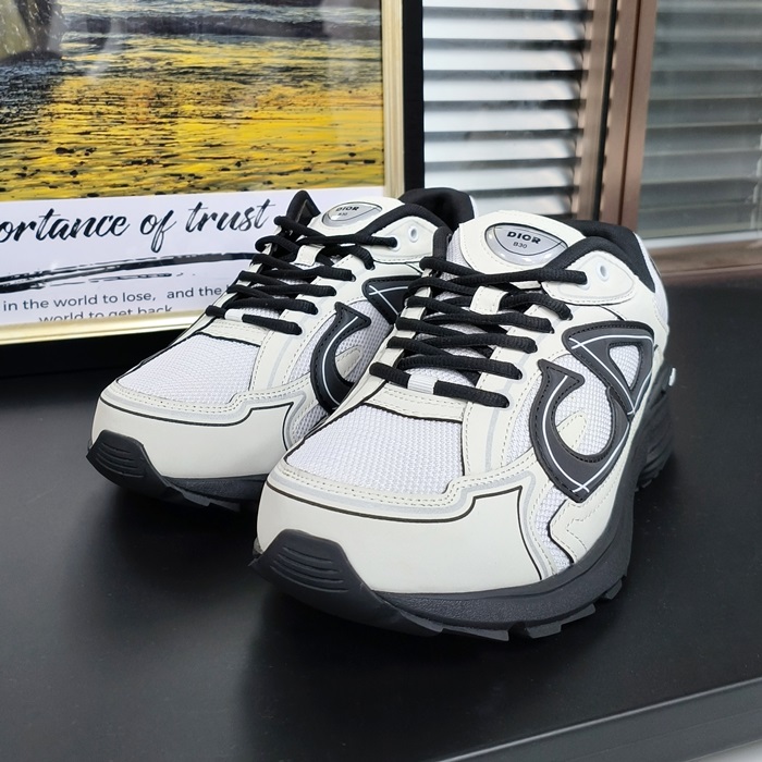 ディオール ユニセックス ホワイト スニーカー - White  - dis1471x
