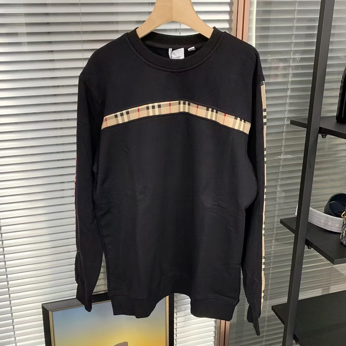 バーバリー メンズ ブラック クルーネック スウェット -  - bu368x