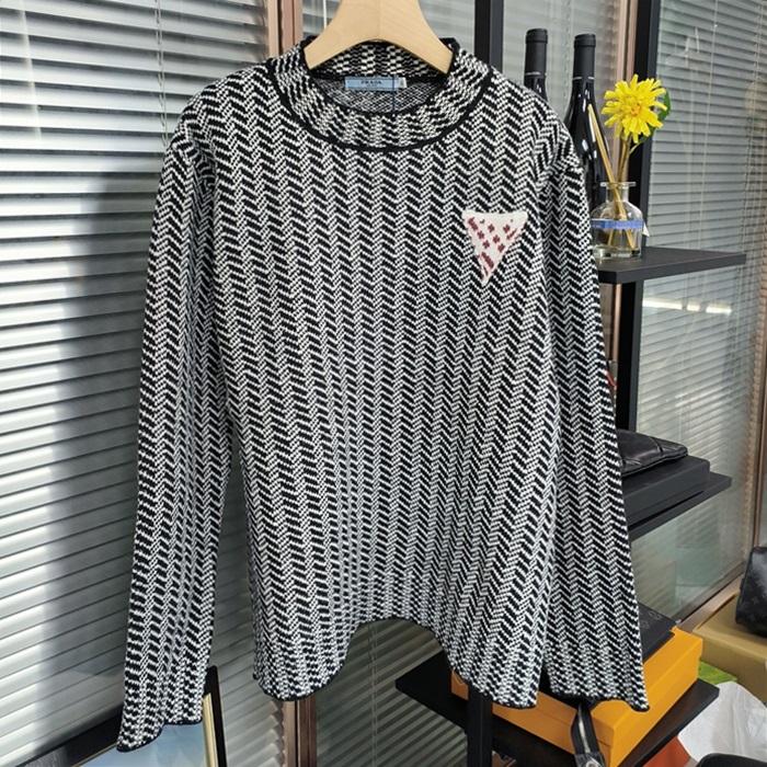 プラダ メンズ ラウンドネックセーター - er - prc3201x