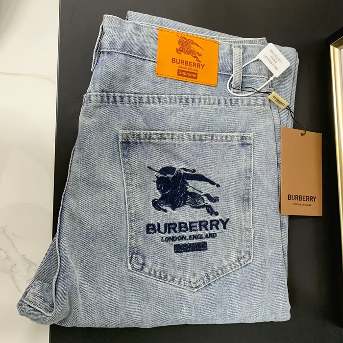 バーバリー メンズ ブルー ジーンズ -  - buc1890x