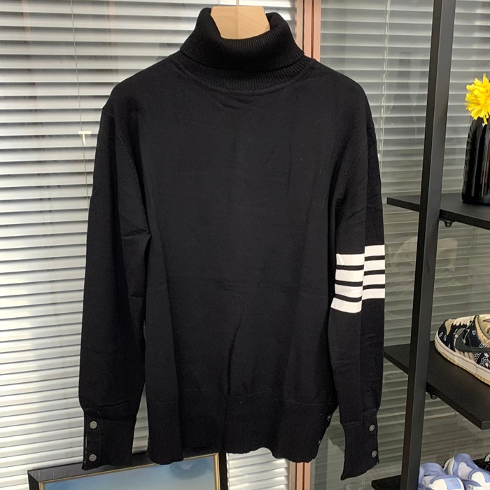 トムブラウン メンズ ブラック タートルニット - Knits - th137x