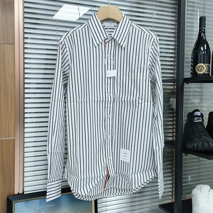 トムブラウン メンズ ブラック シャツ -  - thc62x