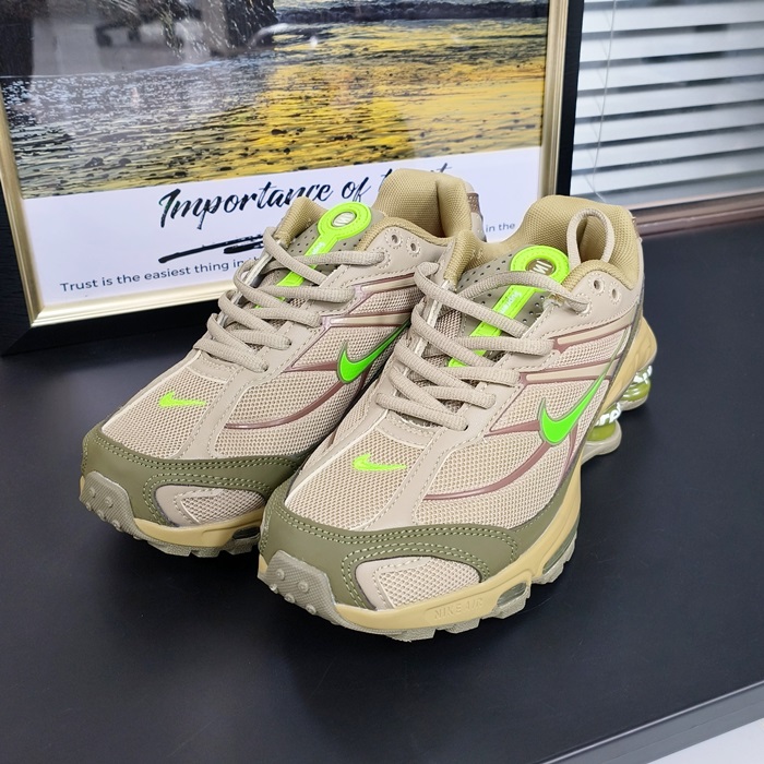 ナイキ X シュプリーム シャックス ライド 2 カーキ スニーカー  - NikeKhaki  - ni198x