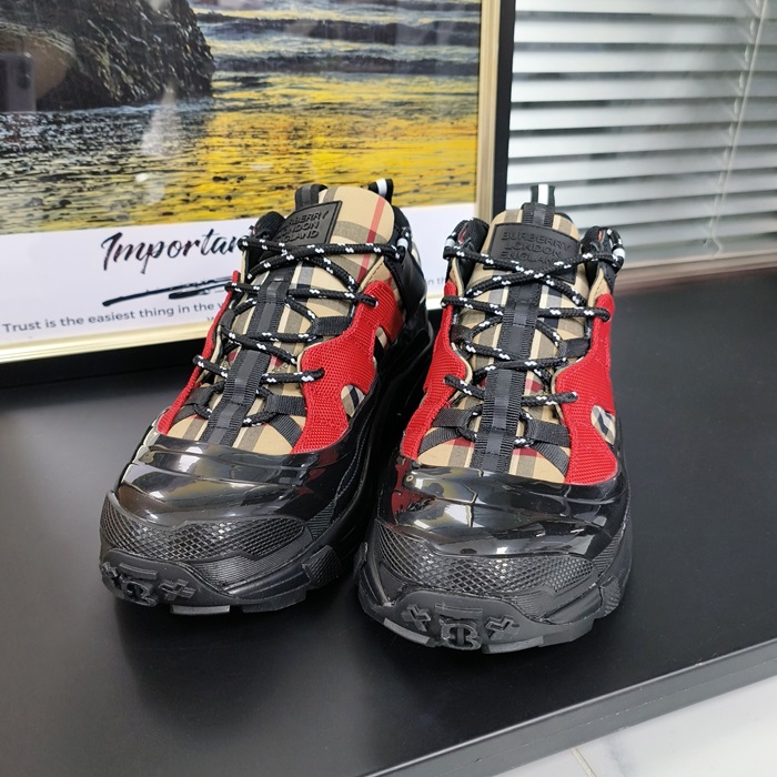 バーバリーユニセックス ランニングシューズ BURS0080,ブラック