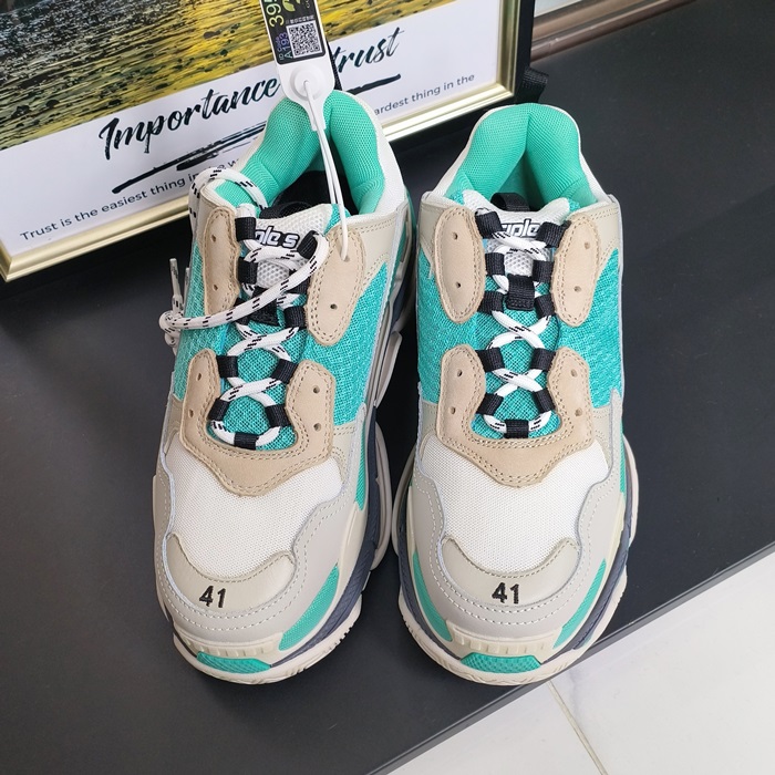  Triple  - バレンシアガユニセックス トリプル ランニングシューズ BALS0183ミント