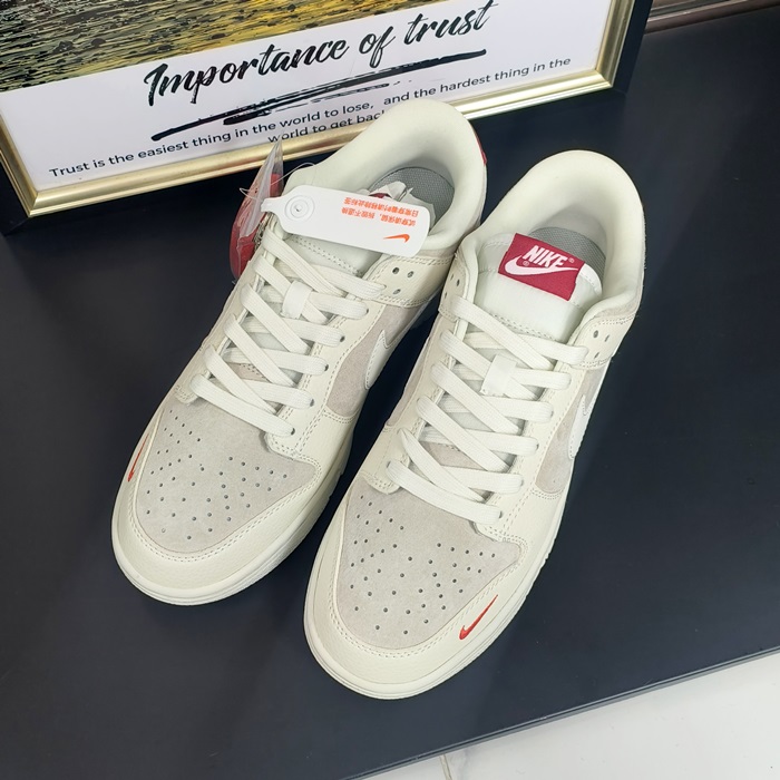 コムデギャルソン x ナイキ ユニセックス ダンク ロー レトロ スニーカー - CDG Play x Nike Dunk Low Retro - nis1754x