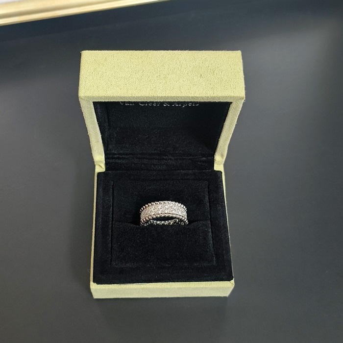 ヴァンクリーフ＆アーペル レディース ペルレリ ダイヤモンド リング -   Perlée RIng - acc3994x