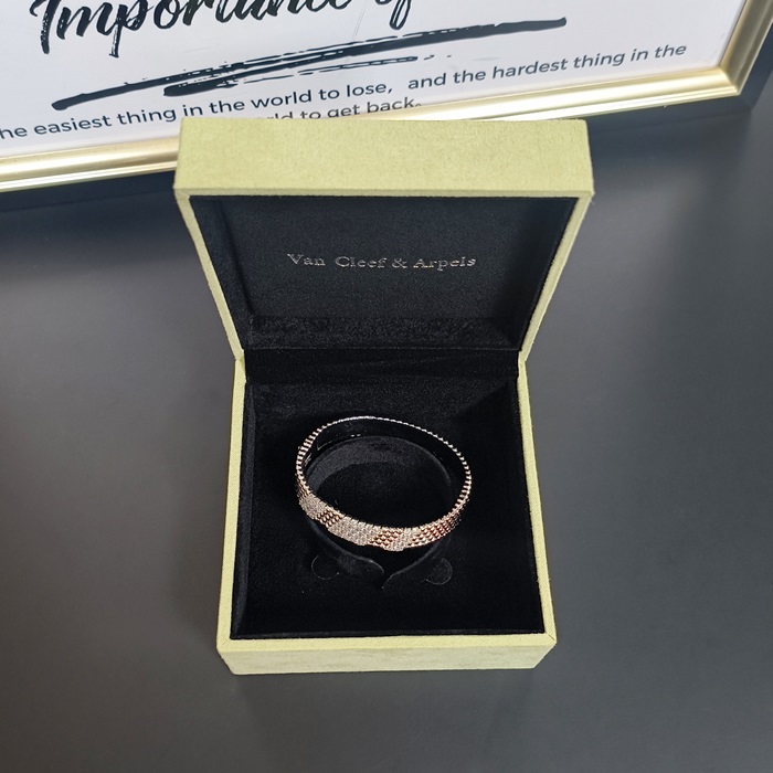 ヴァンクリーフ＆アーペル レディース ペルレリ ダイヤモンド ブレスレット -   Perlée Diamond Bracelet - acc3991x