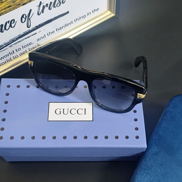 グッチ メンズ  フレーム サングラス-Premium Frame  - acc2991x