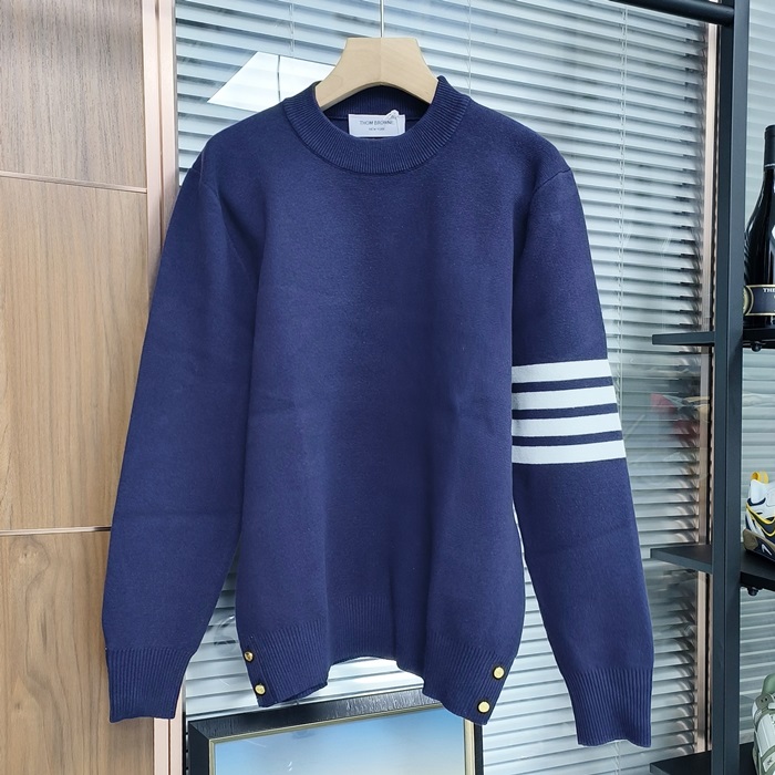 トムブラウン メンズ ブラック クルーネック ニット - Knit - thom01470x