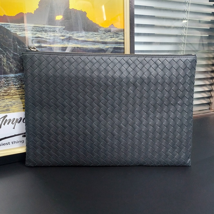 ボッテガヴェネタ イントレチャート ストラップ クラッチバッグ バッグ - bv30x