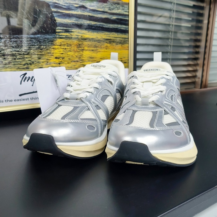 ヴァレンティノ ユニセックス ガラヴァーニ グレー スニーカー -Gray  - val02555x