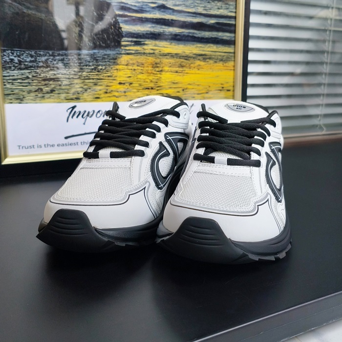 ディオール ユニセックス ホワイト スニーカー - White  - dis1471x