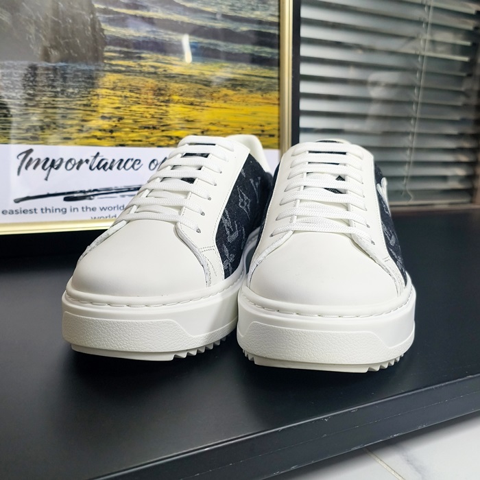 ルイヴィトン メンズ Time out ブラック スニーカー -  - lou04225x