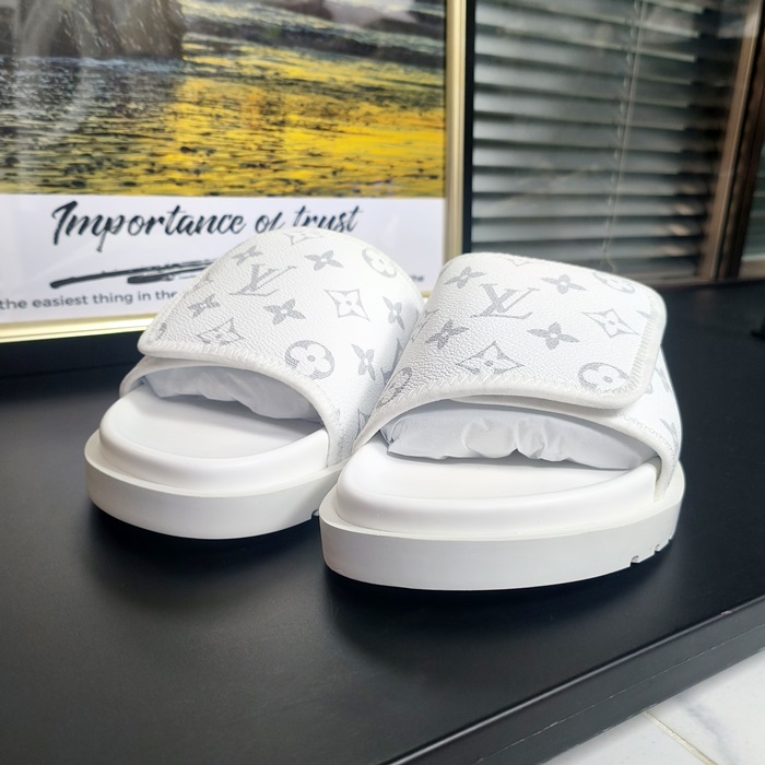 ルイヴィトン メンズ クラシック ブラック スリッパ -  - lou04211x