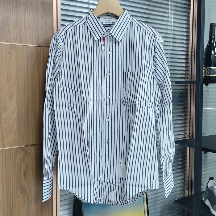 トムブラウン メンズ ブラック シャツ -  - thc62x