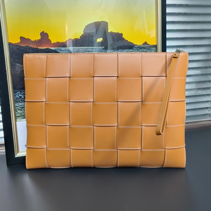 ボッテガヴェネタ メンズ キャメル クラッチバッグ - Camel - bvb1505x