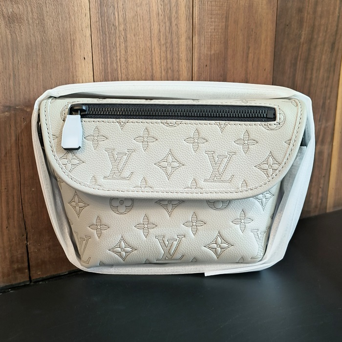 ルイヴィトン メンズ パルス アウターウェアラブル ウォレット M12636 -  Pulse Wearable - lvb5678x