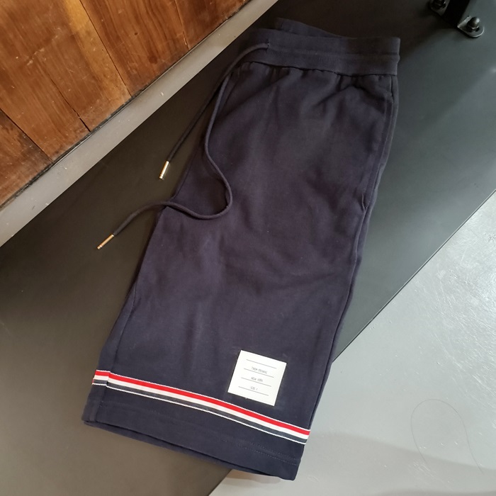 トムブラウン メンズ クラシック ショーツ - Shorts - thc6603x