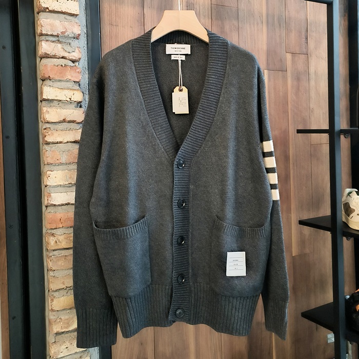 トムブラウン メンズ Vネック カーディガン -   - thc3074x