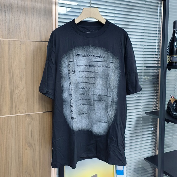 メゾンマルジェラ ユニセックス ブラック 半袖Tシャツ -  - mac765x