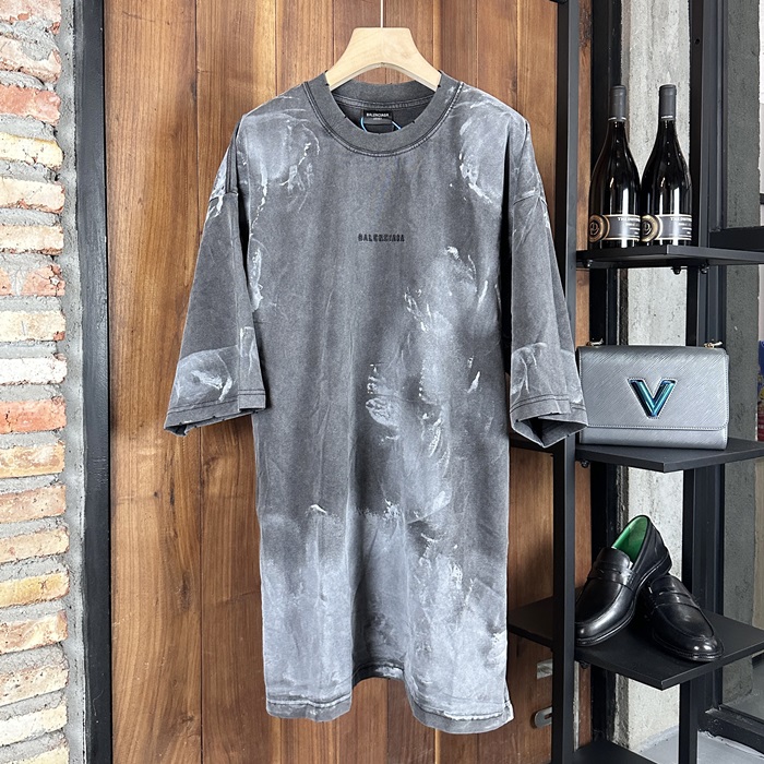 バレンシアガ メンズ ラウンドネック半袖Tシャツ -  Round- bac6100x