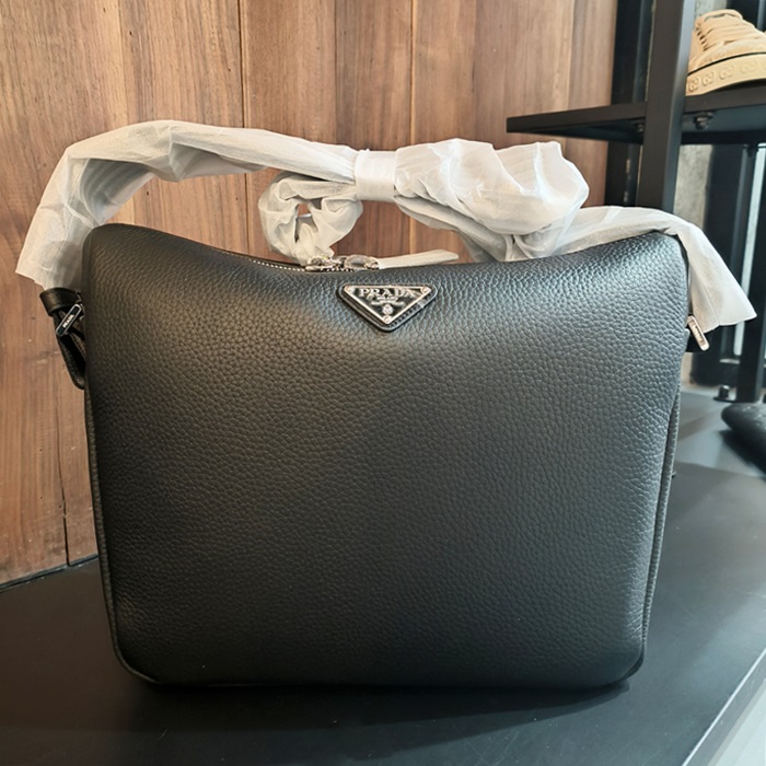 プラダ メンズレザーメッセンジャーバッグ 2VH182 -  - prb3587x