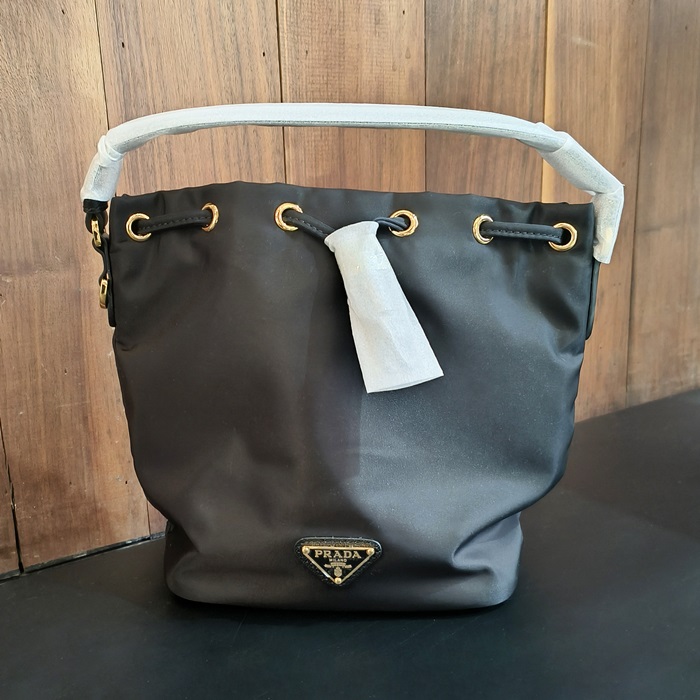 プラダ レディース ブラック リエディション1978 バケットバッグ -  - prb1529x
