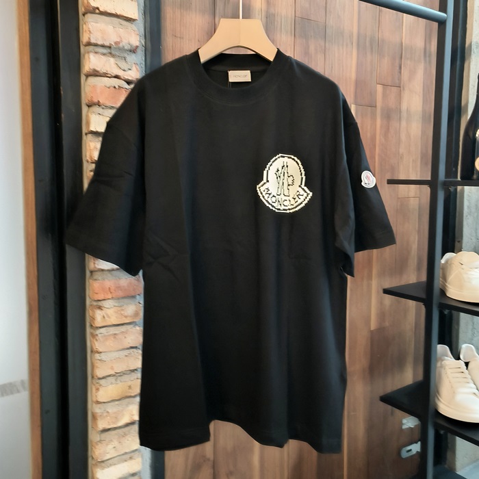 モンクレール メンズ ラウンドネック半袖Tシャツ - Round- moc4770x