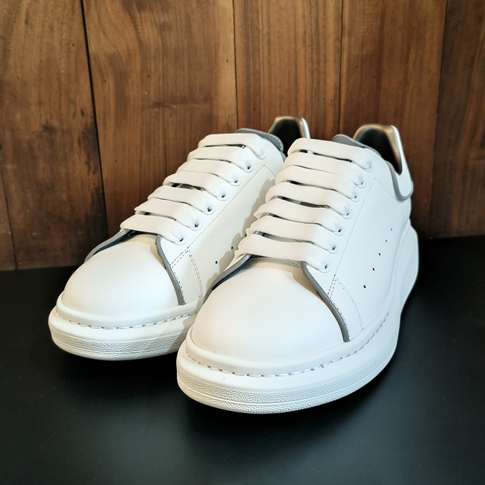 Alexander McQueen - アレキサンダーマックイーンユニセックス スニーカー AMQS0116,ホワイト