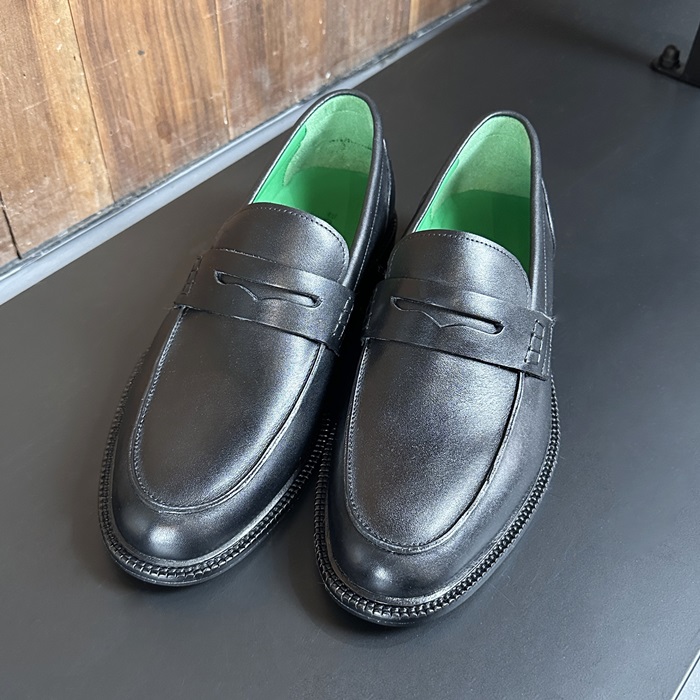 ボッテガヴェネタ メンズ ブラックローファー -- bv09x