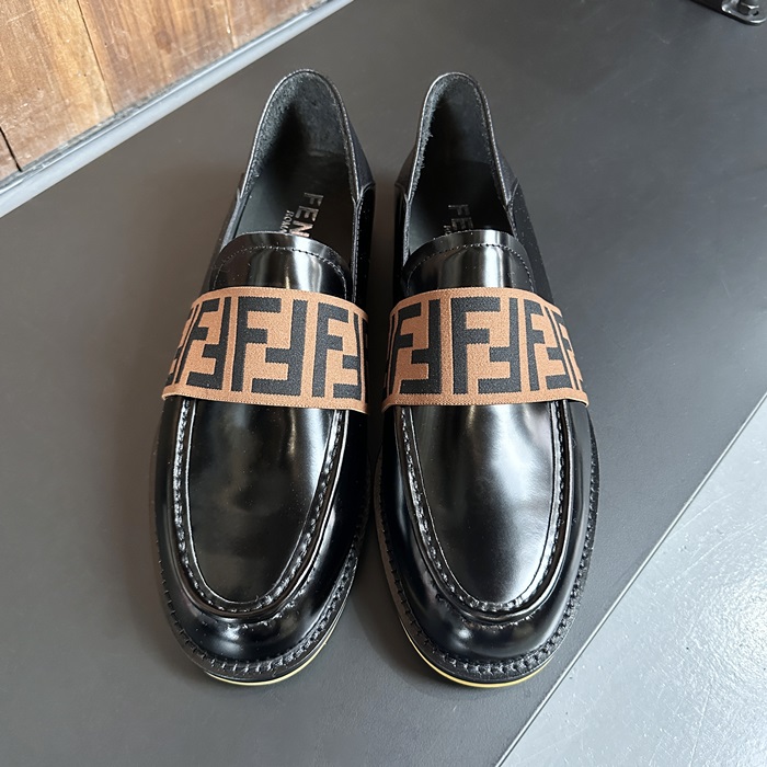 - フェンディメンズ レザーローファーFENS0371,ブラック