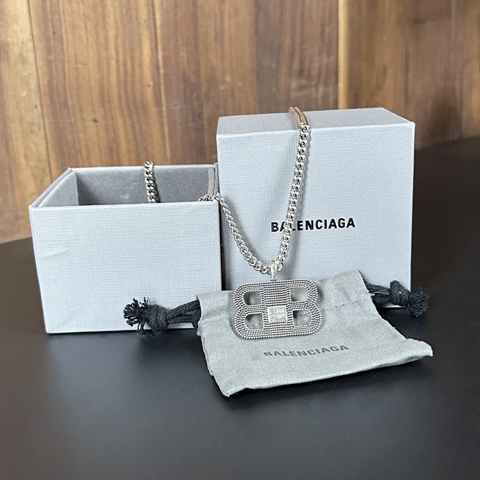 バレンシアガ ユニセックス ゴールド ネックレス - Gold - acc2154x