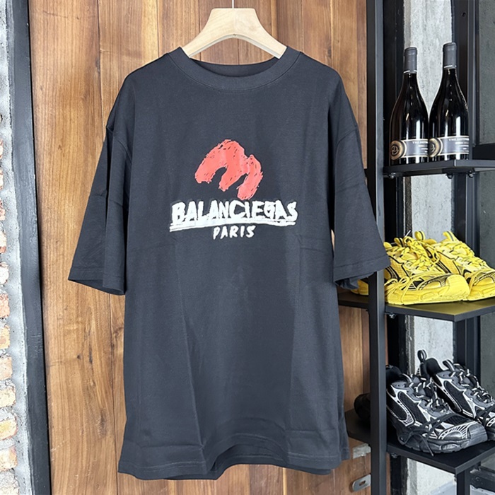 バレンシアガ メンズ ラウンドネック半袖Tシャツ -  Round- bac6097x