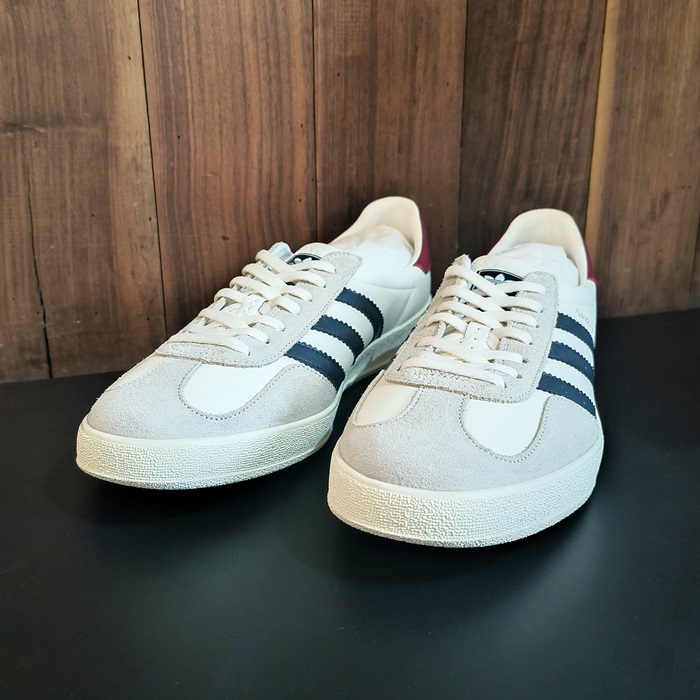グッチ X アディダス ユニセックス ガゼル ホワイト/ネイビー/レッド ロー タップ スニーカー  -White  - gu1004x