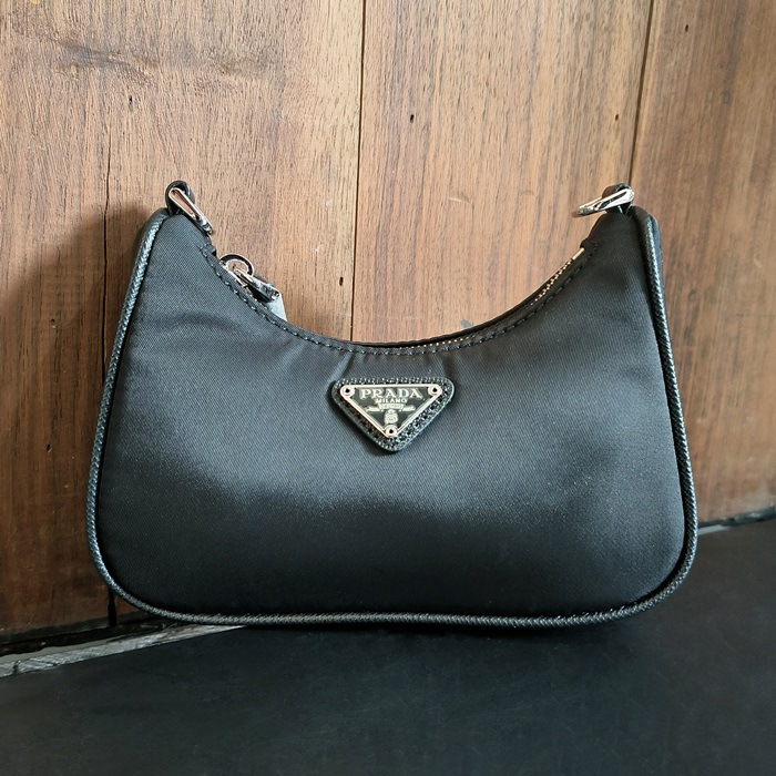 PradaWomes Nylon Hobo15cm,PRAB0409 - プラダレディース ミニ ナイロン ホーボーバッグ,15cm,ブラック