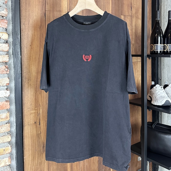 バレンシアガ メンズ ラウンドネック半袖Tシャツ -  Round- bac6193x