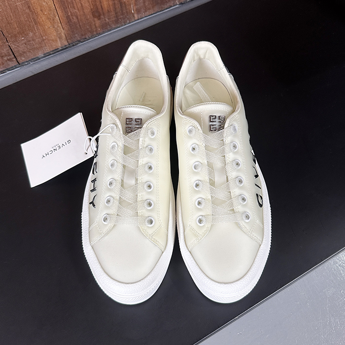 ジバンシィ メンズ クラシック ホワイト スニーカー - White  - giv0829x